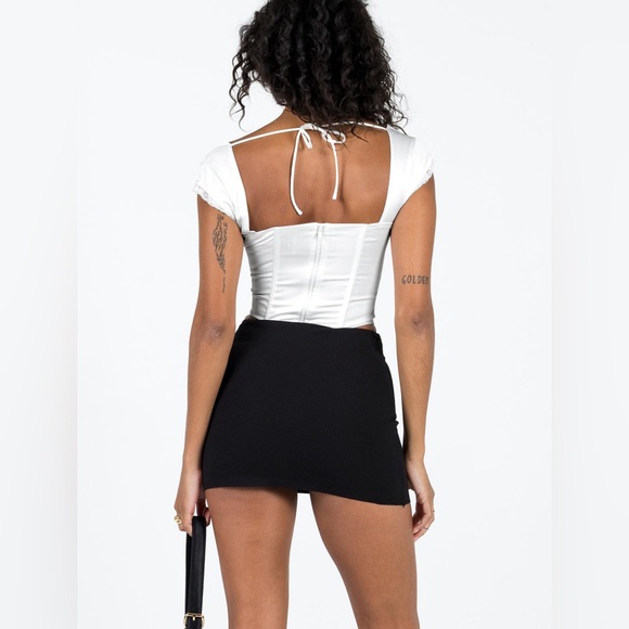 SOLD Princess Polly Karley Low Waist Mini Skirt - Picture 4 of 12